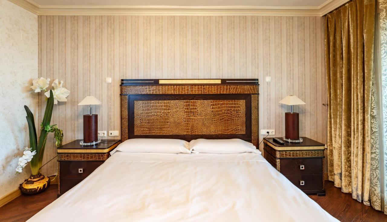 Coral Beach Aparthotel Марбеля Екстериор снимка