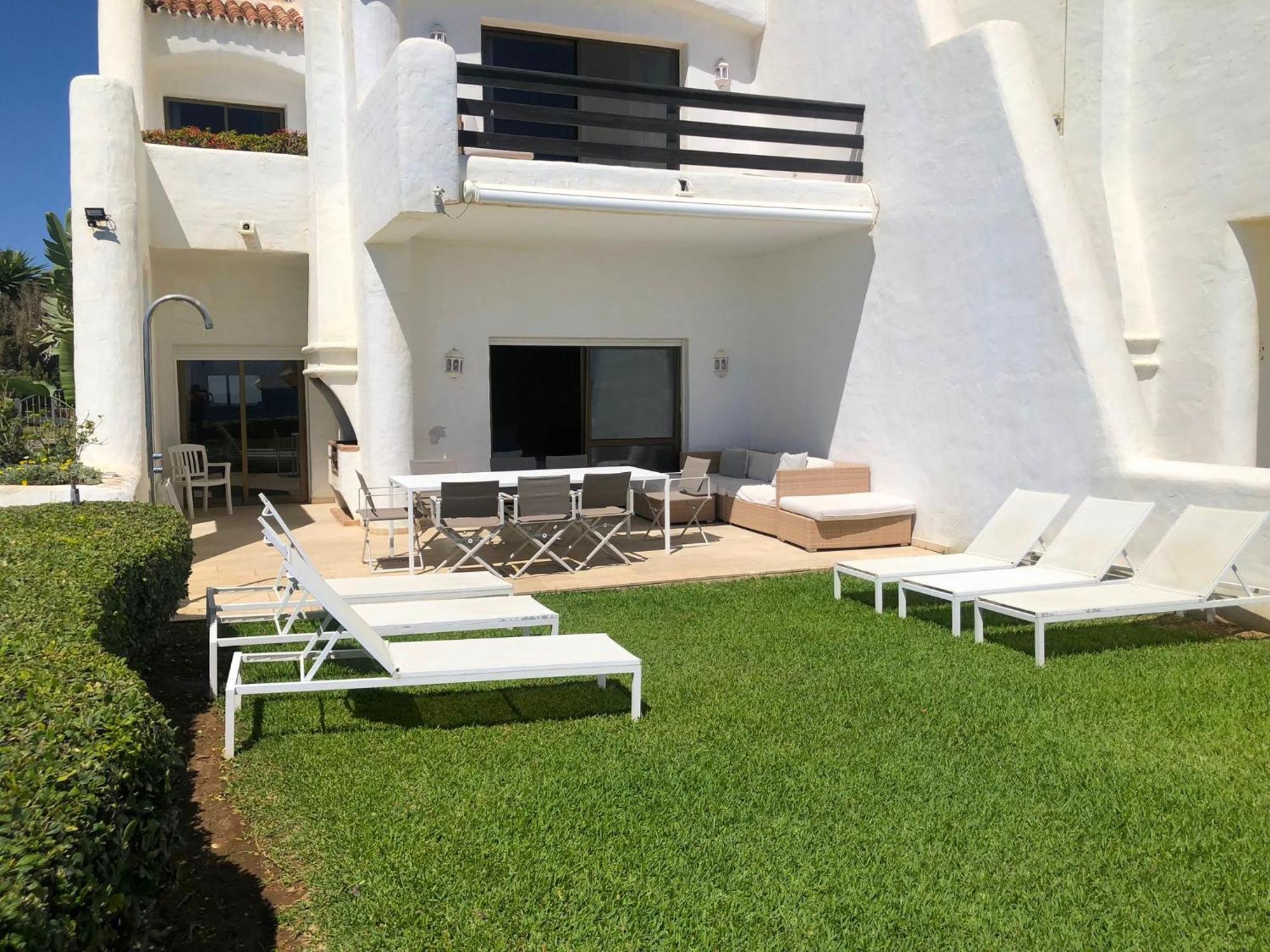 Coral Beach Aparthotel Марбеля Екстериор снимка