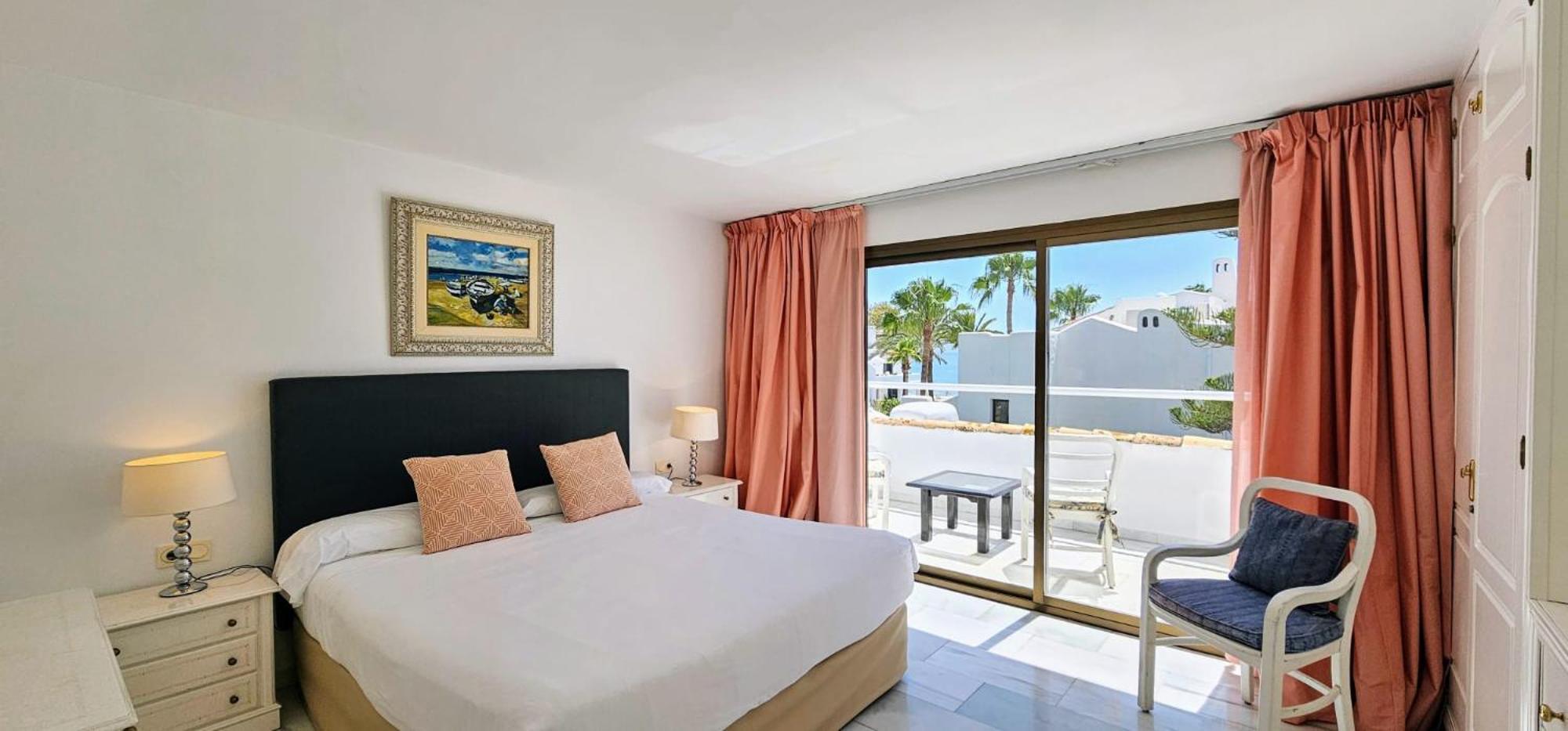 Coral Beach Aparthotel Марбеля Екстериор снимка