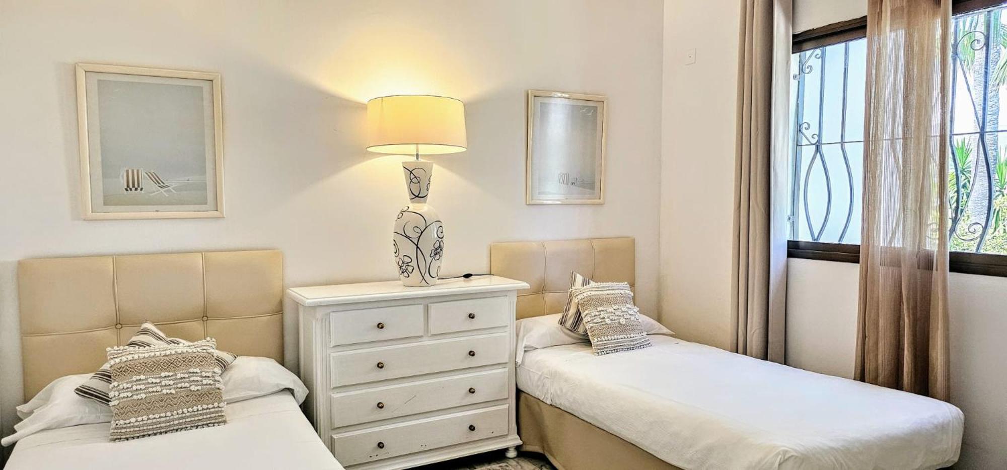 Coral Beach Aparthotel Марбеля Екстериор снимка
