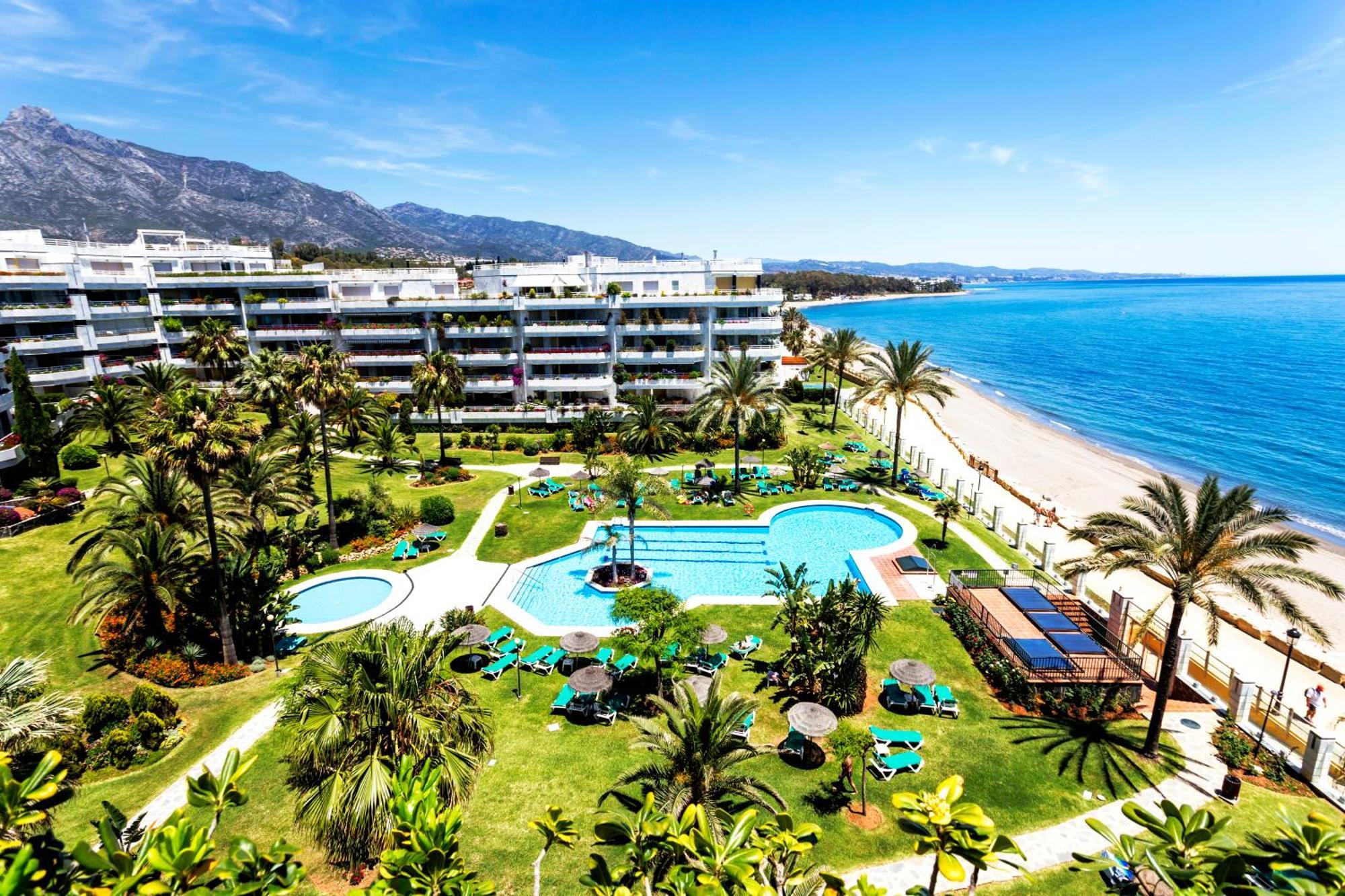 Coral Beach Aparthotel Марбеля Екстериор снимка